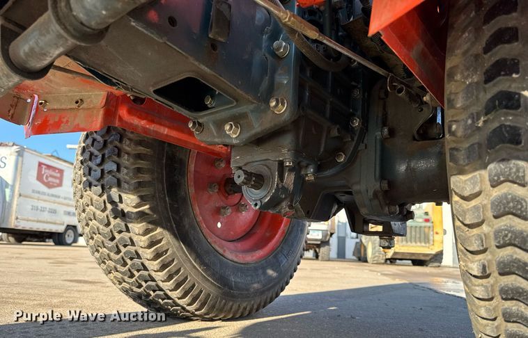 image for item EG7104 Kubota B1150 MFWD tractor