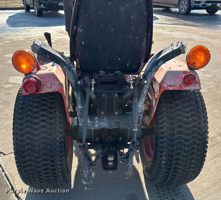 image for item EG7104 Kubota B1150 MFWD tractor