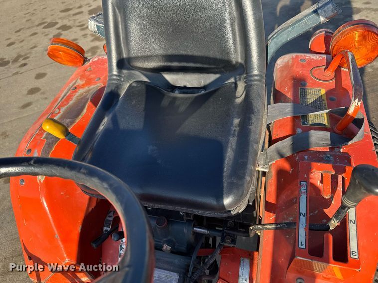 image for item EG7104 Kubota B1150 MFWD tractor