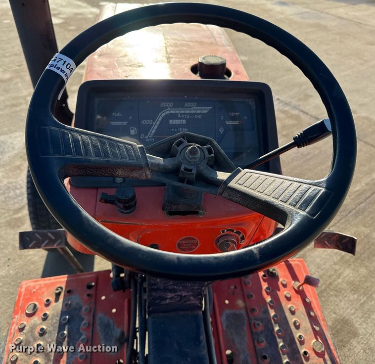 image for item EG7104 Kubota B1150 MFWD tractor