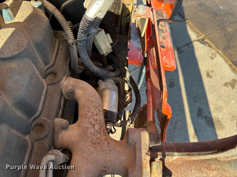 image for item EG7104 Kubota B1150 MFWD tractor