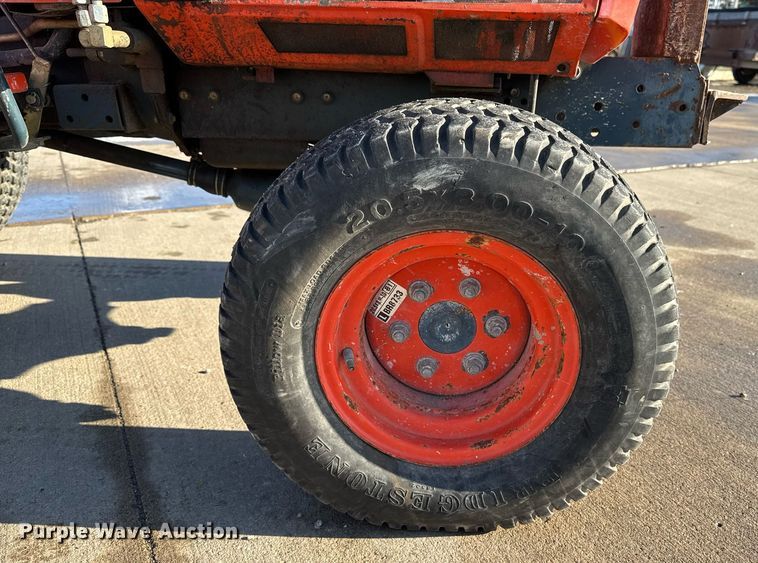 image for item EG7104 Kubota B1150 MFWD tractor