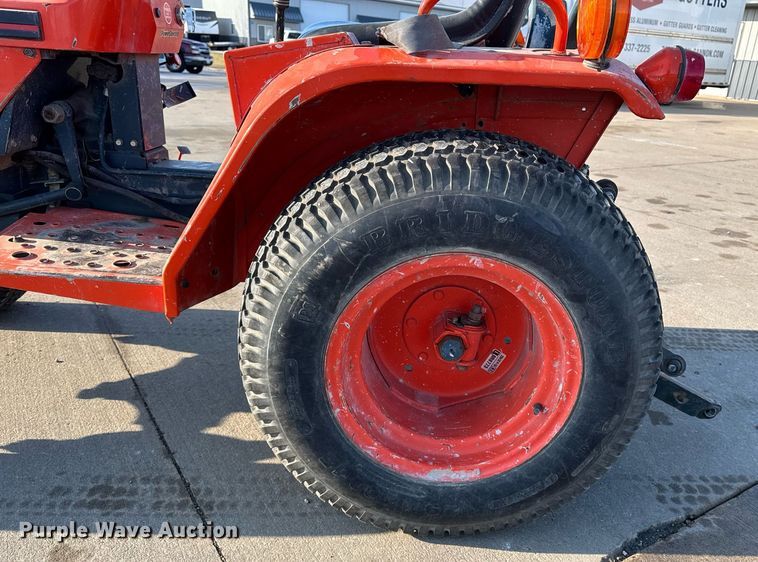 image for item EG7104 Kubota B1150 MFWD tractor