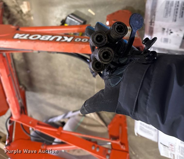 image for item EG7104 Kubota B1150 MFWD tractor