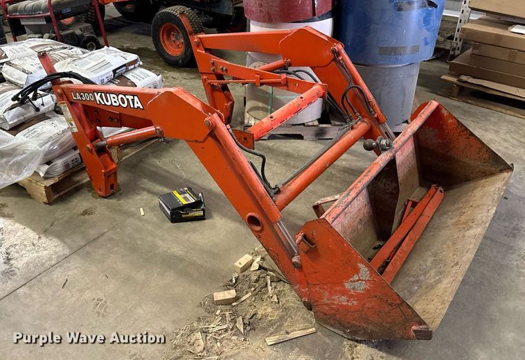 image for item EG7104 Kubota B1150 MFWD tractor