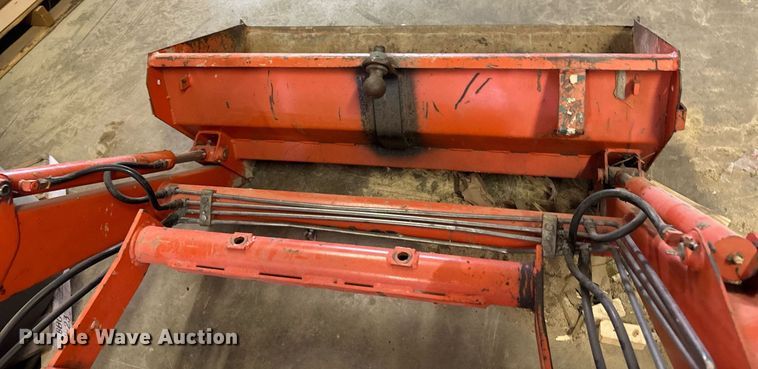 image for item EG7104 Kubota B1150 MFWD tractor