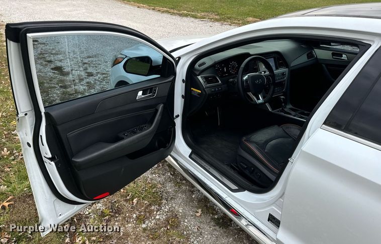 image for item EH7344 2015 Hyundai Sonata Sport 2.0T Limited 