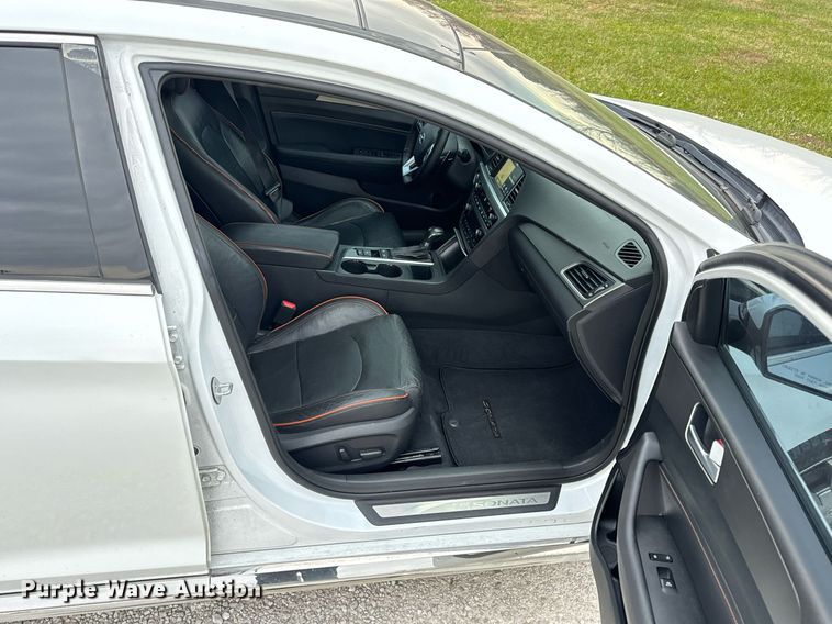 image for item EH7344 2015 Hyundai Sonata Sport 2.0T Limited 