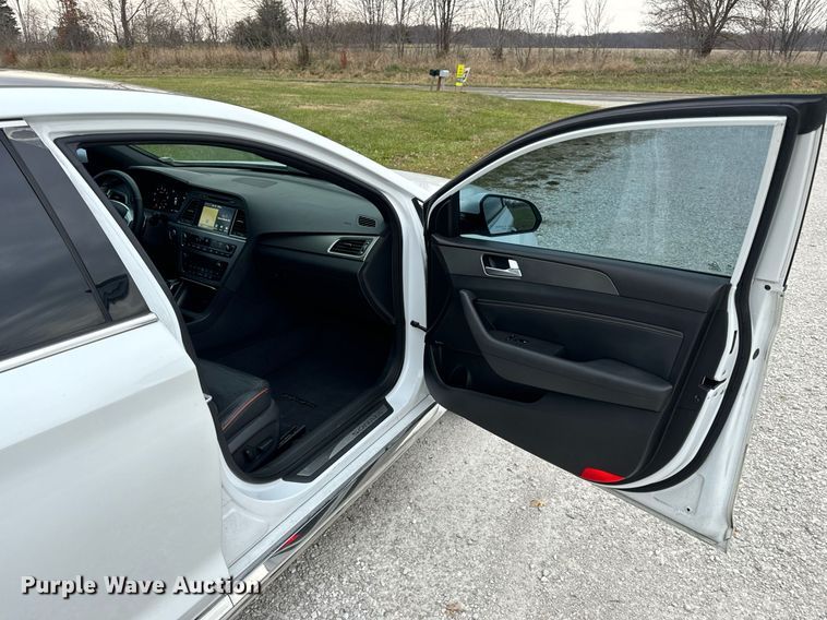 image for item EH7344 2015 Hyundai Sonata Sport 2.0T Limited 