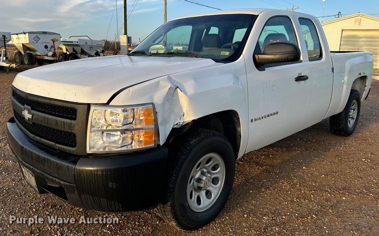image for item EH7405 2008 Chevrolet  Silverado 1500 Ext. Cab pickup truck