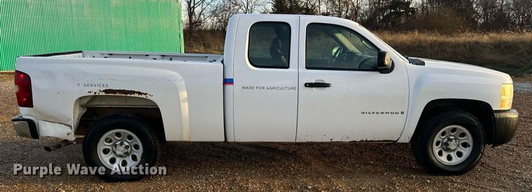 image for item EH7405 2008 Chevrolet  Silverado 1500 Ext. Cab pickup truck