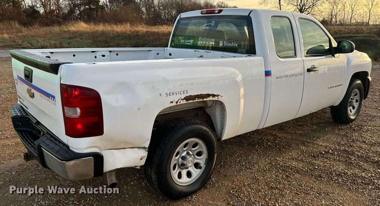 image for item EH7405 2008 Chevrolet  Silverado 1500 Ext. Cab pickup truck