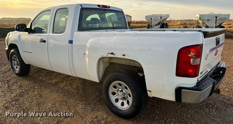 image for item EH7405 2008 Chevrolet  Silverado 1500 Ext. Cab pickup truck