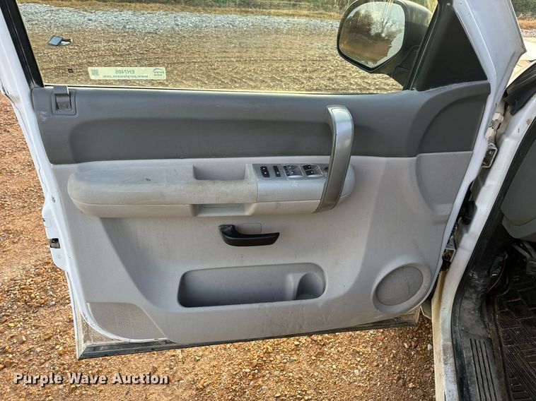 image for item EH7405 2008 Chevrolet  Silverado 1500 Ext. Cab pickup truck