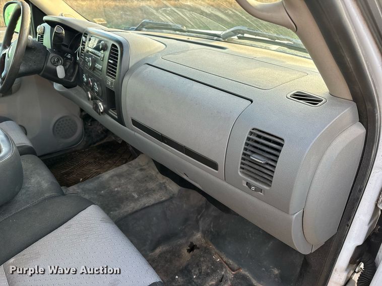 image for item EH7405 2008 Chevrolet  Silverado 1500 Ext. Cab pickup truck