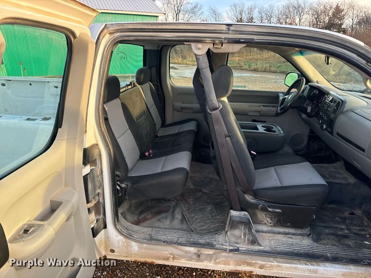 image for item EH7405 2008 Chevrolet  Silverado 1500 Ext. Cab pickup truck