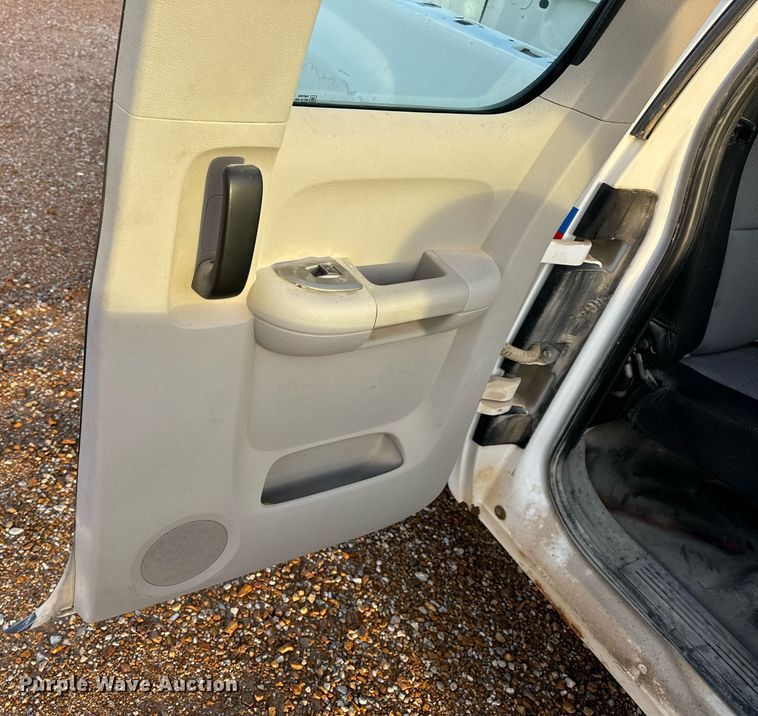 image for item EH7405 2008 Chevrolet  Silverado 1500 Ext. Cab pickup truck