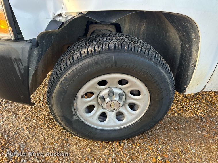 image for item EH7405 2008 Chevrolet  Silverado 1500 Ext. Cab pickup truck