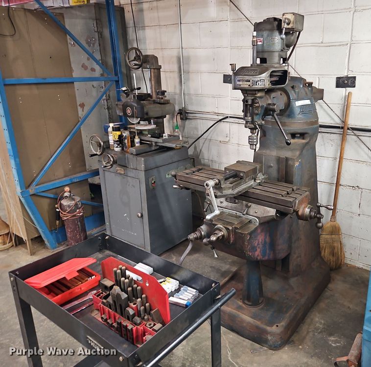 image for item EI8578 Bridgeport milling machine