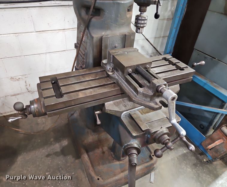 image for item EI8578 Bridgeport milling machine