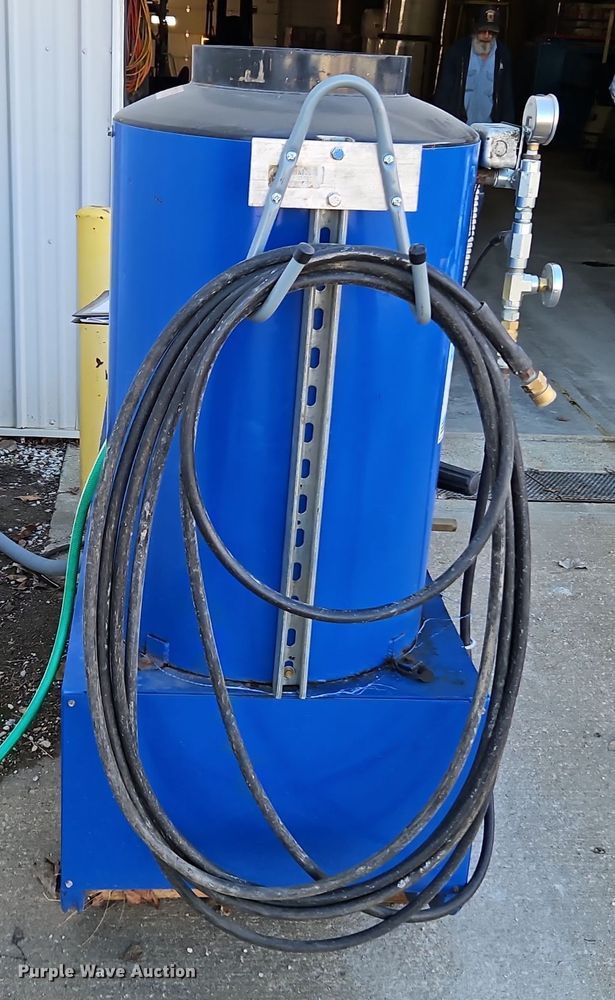 image for item EI8582 Delco Avenger 2000-5 NG pressure washer