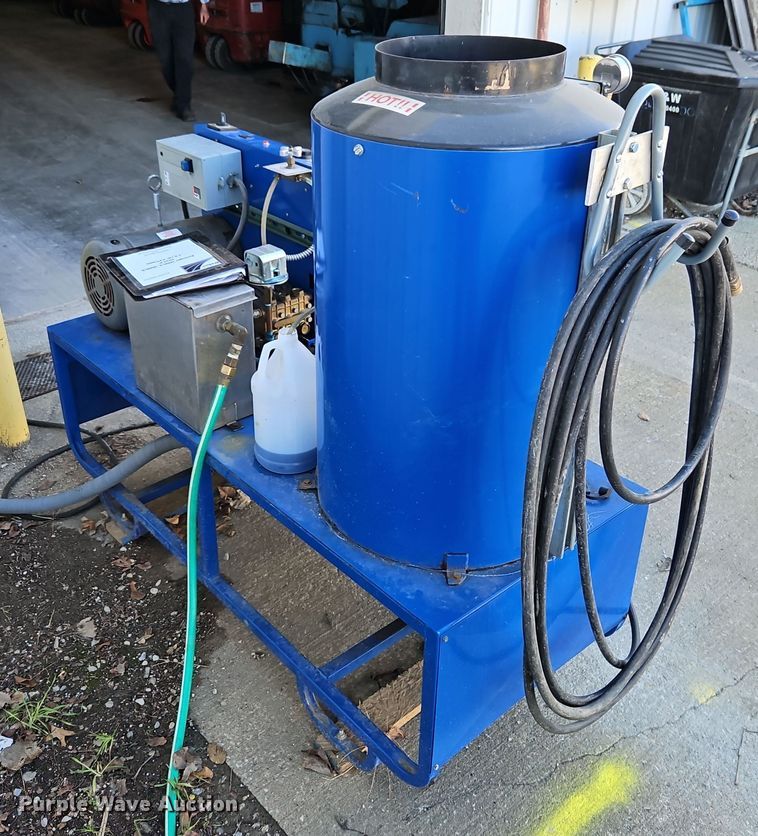 image for item EI8582 Delco Avenger 2000-5 NG pressure washer