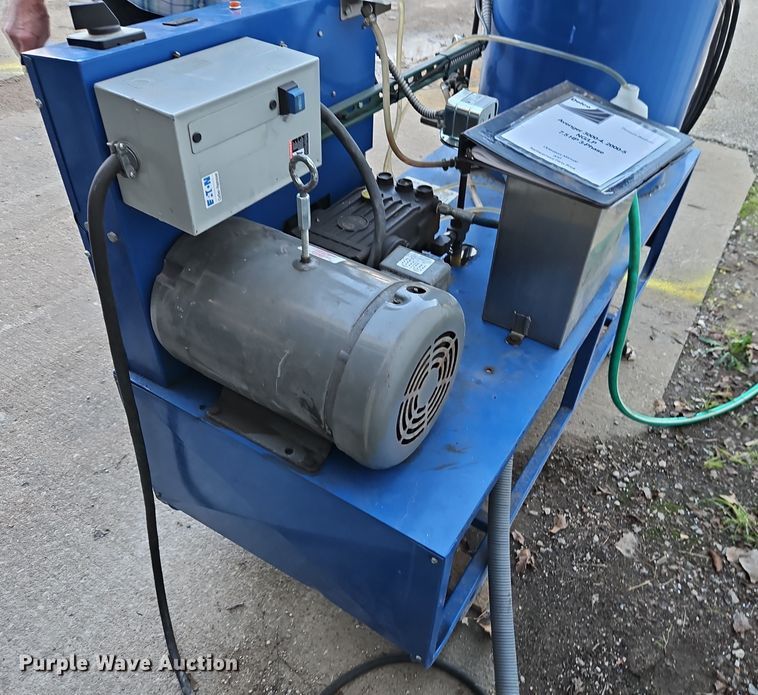 image for item EI8582 Delco Avenger 2000-5 NG pressure washer