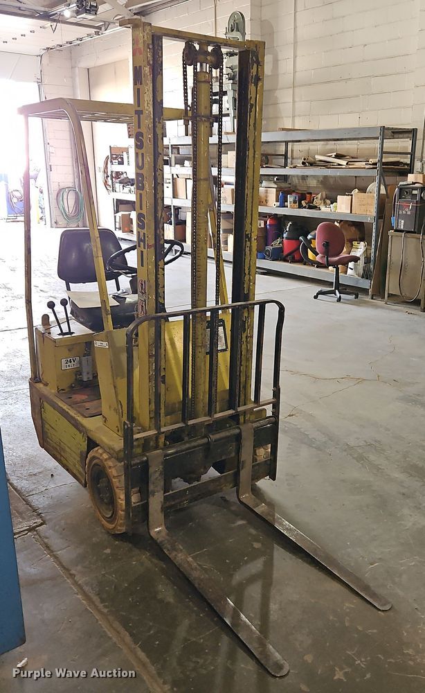 image for item EI8584 Mitsubishi NYK FB5P-S10C-330 forklift