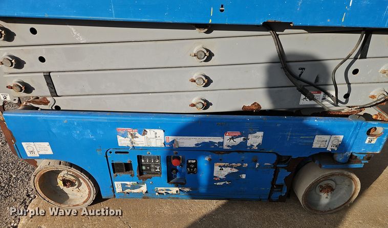 image for item EI8586 2015 Genie GS-1930 scissor lift