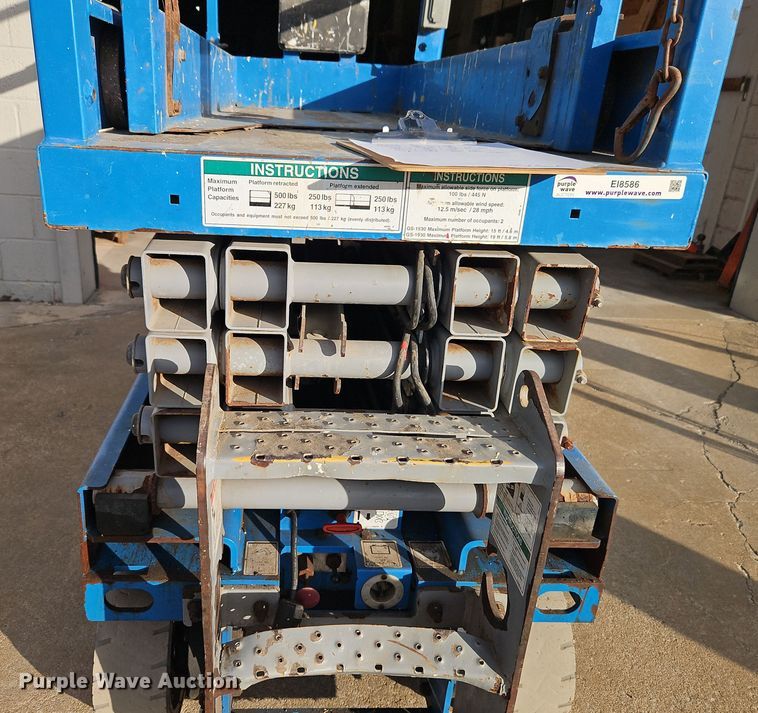 image for item EI8586 2015 Genie GS-1930 scissor lift