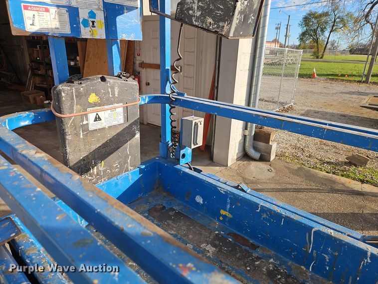 image for item EI8586 2015 Genie GS-1930 scissor lift