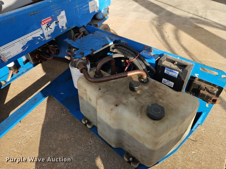 image for item EI8586 2015 Genie GS-1930 scissor lift