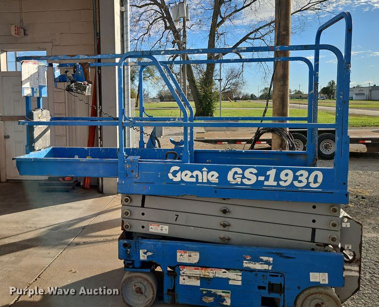image for item EI8586 2015 Genie GS-1930 scissor lift