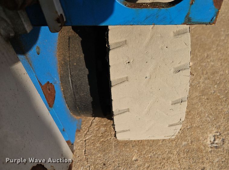 image for item EI8586 2015 Genie GS-1930 scissor lift