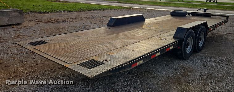 image for item EI8587 2007 Lamar tilt deck equipment trailer