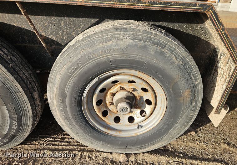 image for item EI8587 2007 Lamar tilt deck equipment trailer