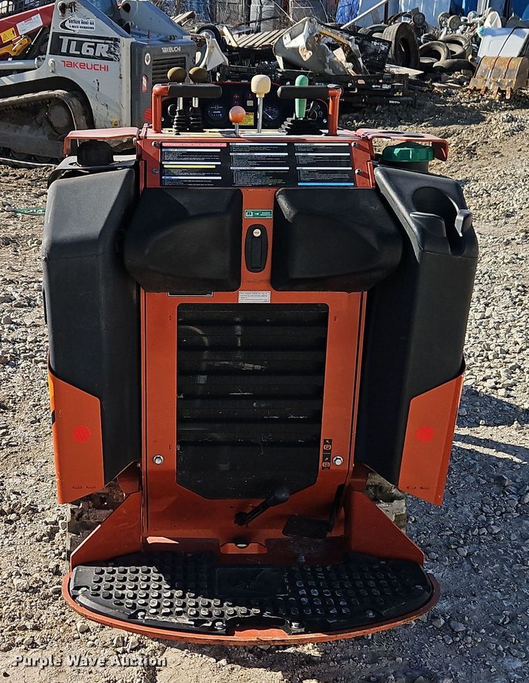 image for item EI8704 2021 Ditch Witch SK600 compact utility loader