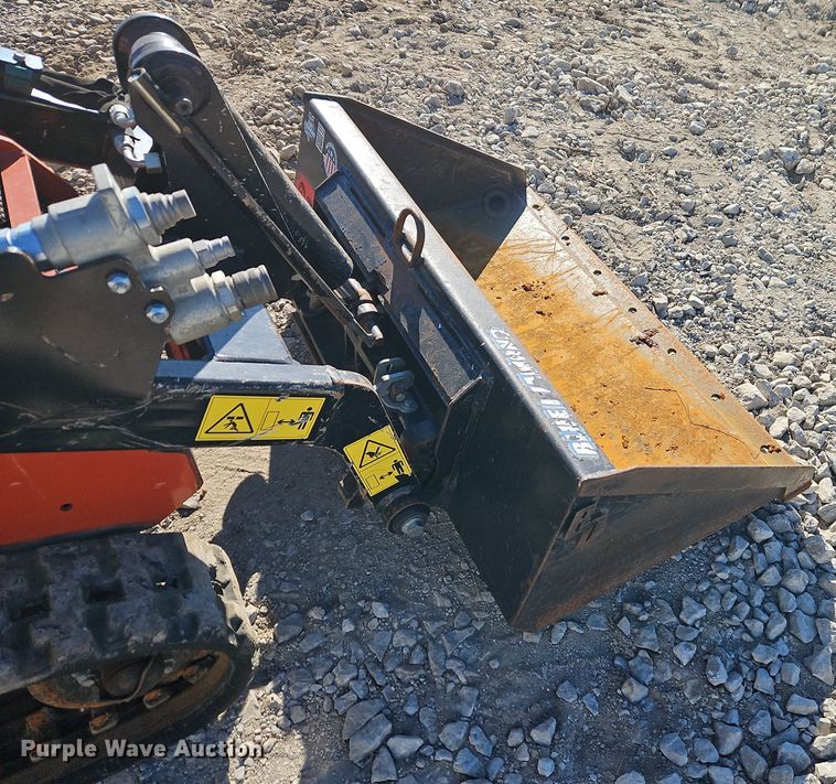 image for item EI8704 2021 Ditch Witch SK600 compact utility loader