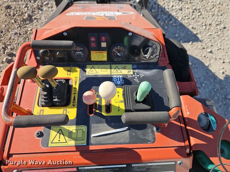 image for item EI8704 2021 Ditch Witch SK600 compact utility loader