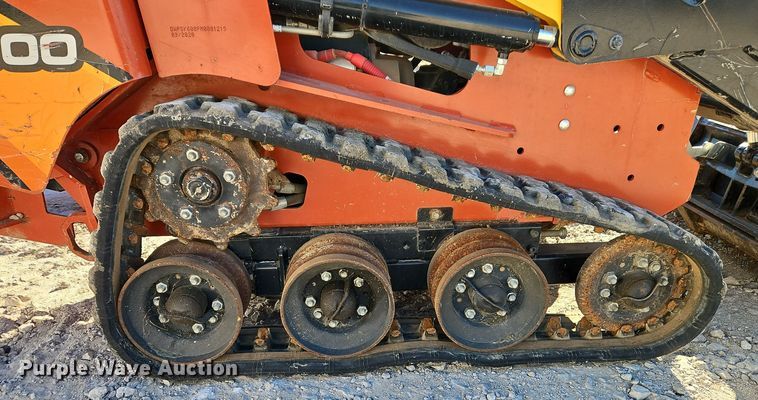 image for item EI8704 2021 Ditch Witch SK600 compact utility loader