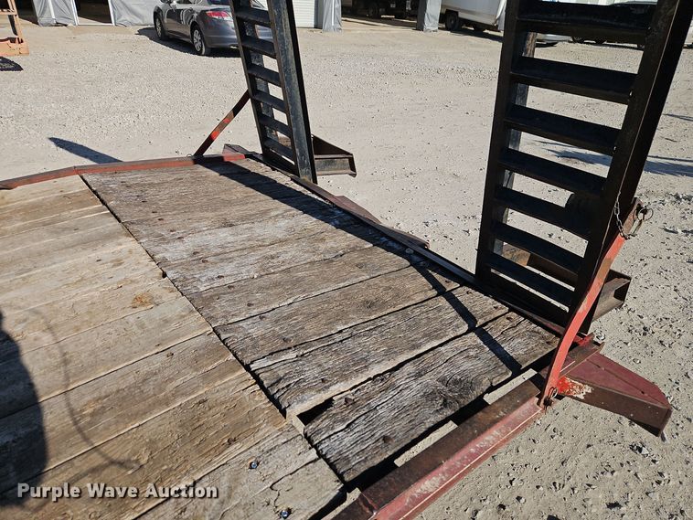 image for item EI8705 2006 Redi Haul equipment trailer