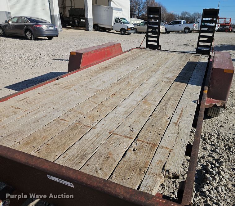 image for item EI8705 2006 Redi Haul equipment trailer