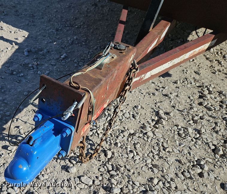 image for item EI8705 2006 Redi Haul equipment trailer