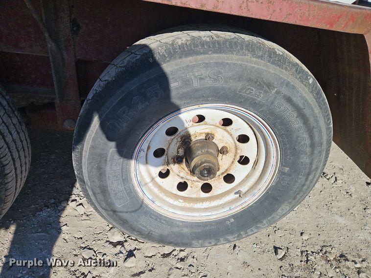 image for item EI8705 2006 Redi Haul equipment trailer