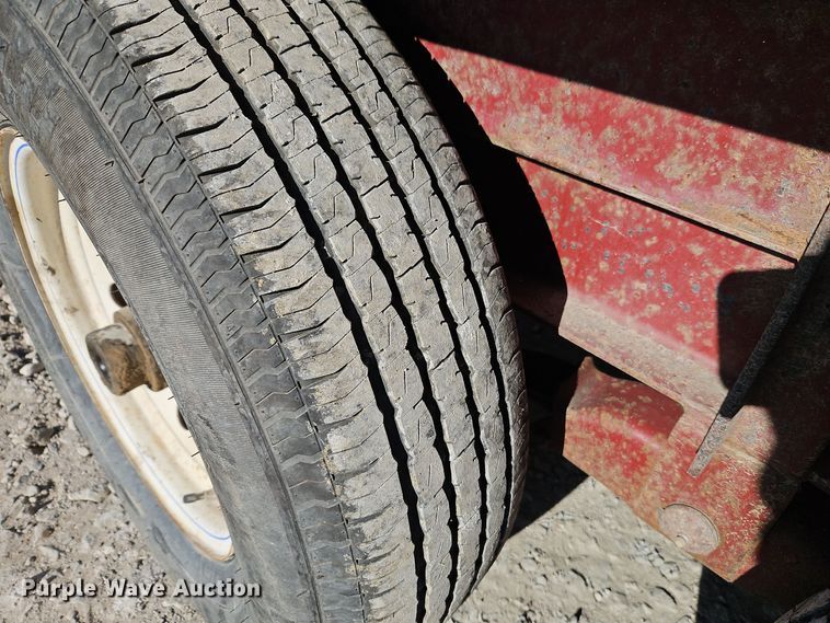 image for item EI8705 2006 Redi Haul equipment trailer