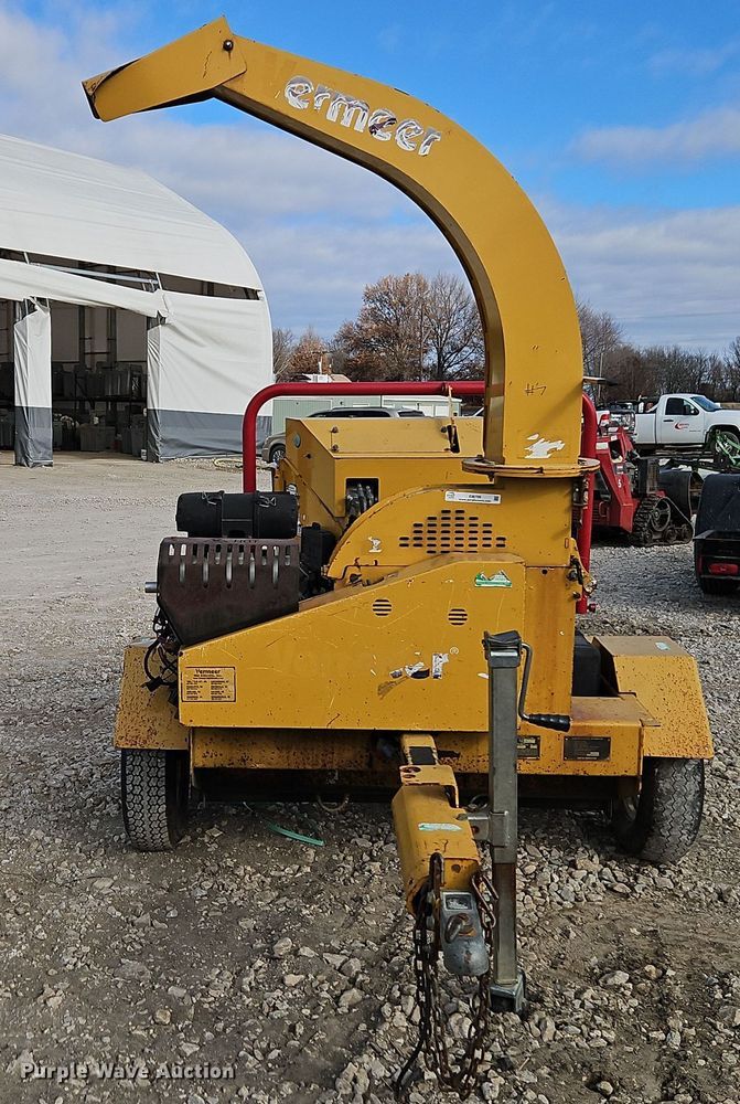 image for item EI8709 2014 Vermeer BC700XL wood chipper