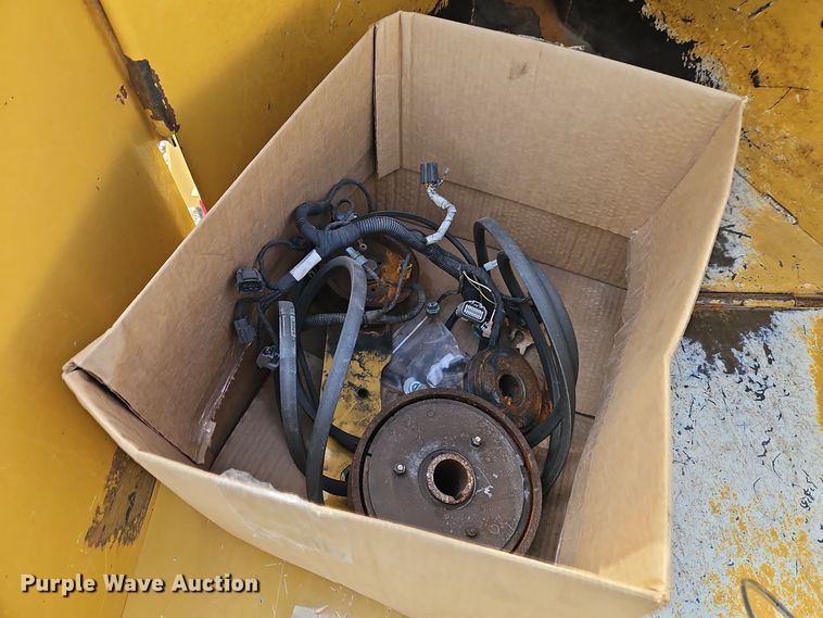 image for item EI8709 2014 Vermeer BC700XL wood chipper