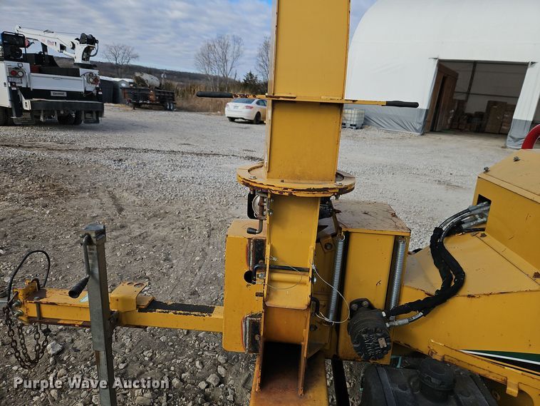 image for item EI8709 2014 Vermeer BC700XL wood chipper