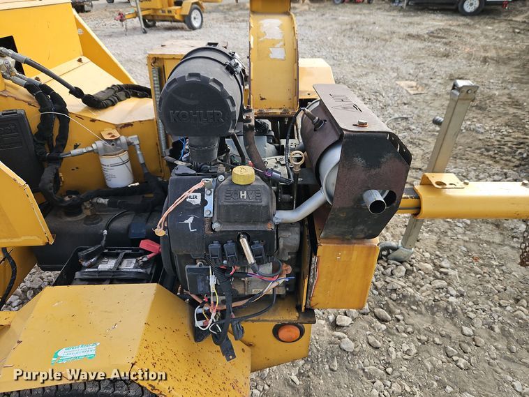 image for item EI8709 2014 Vermeer BC700XL wood chipper