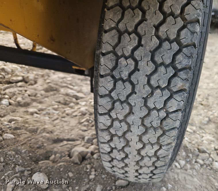 image for item EI8709 2014 Vermeer BC700XL wood chipper